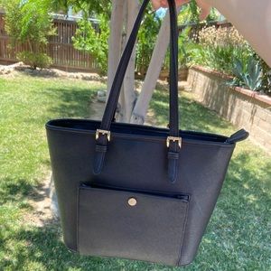 Black Micheal Kors Medium Tote Bag